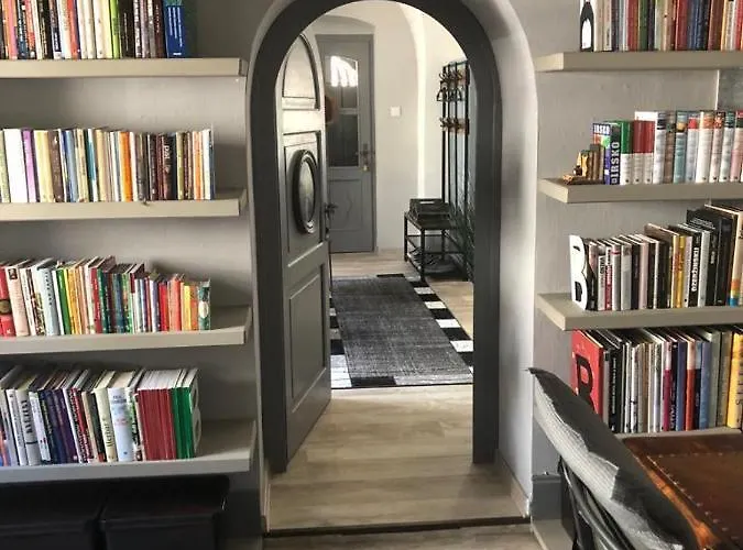 No 244 Apartman *